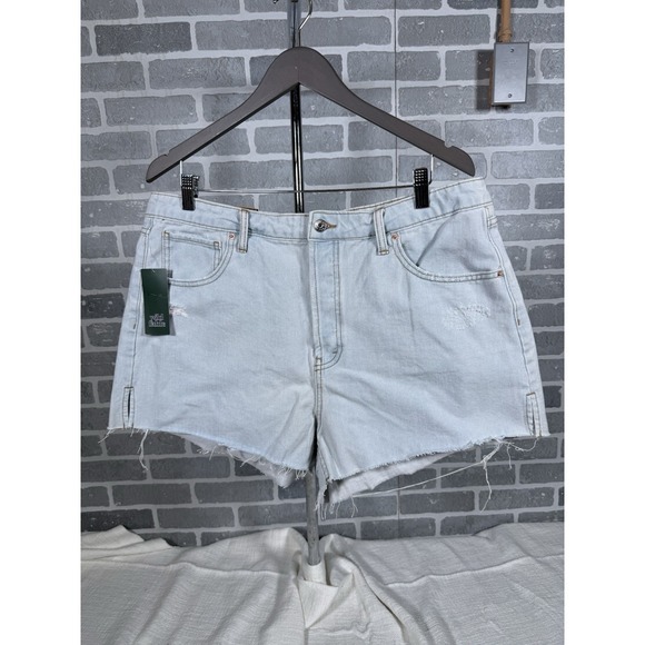 wild fable Pants - Wild Fable High Rise Cutoff Shorts Women's Size 16 Light Wash Denim 2.5" Target